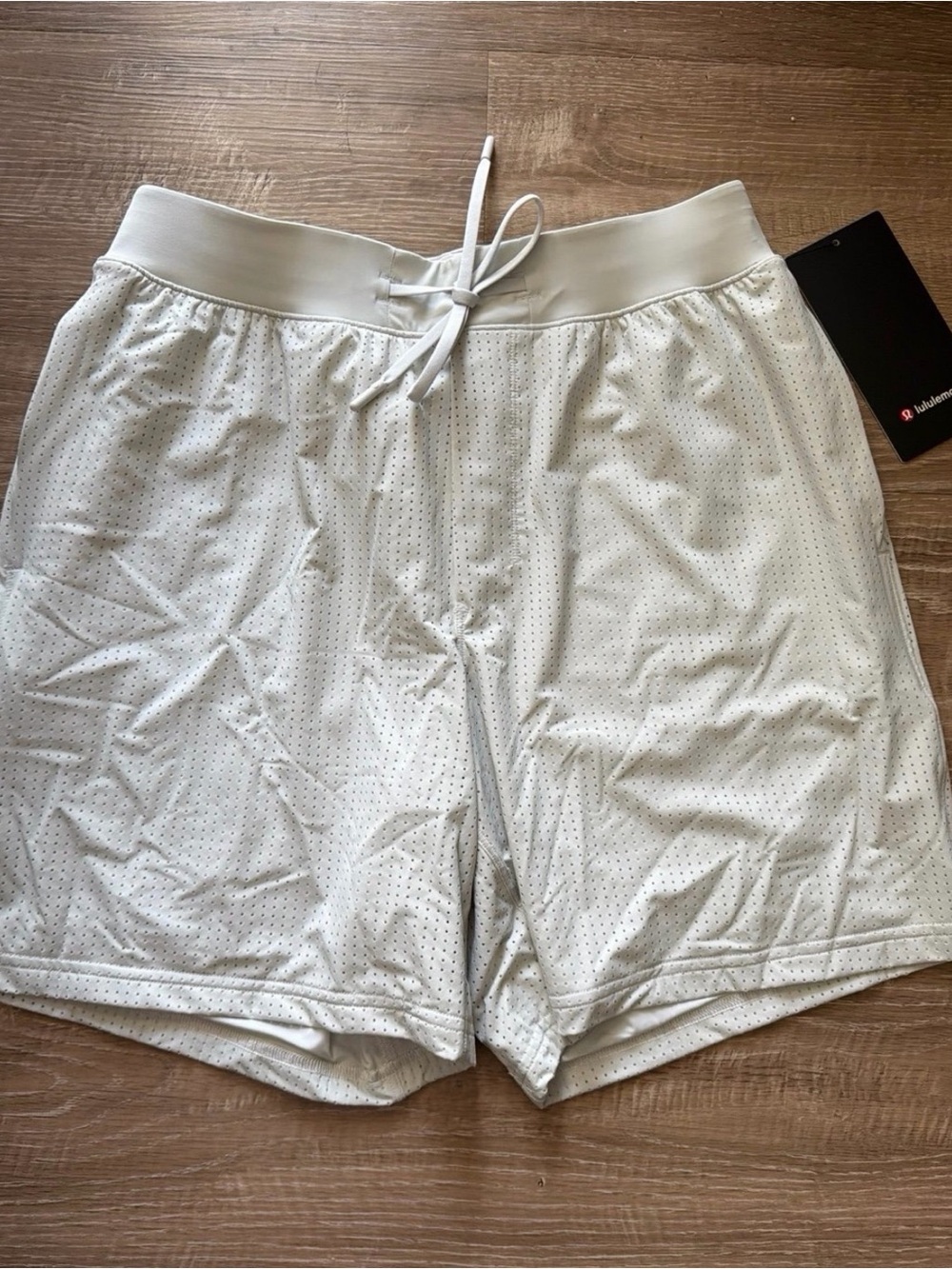 lululemon athletica Men's Mesh Court Shorts